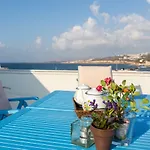Sea View Penthouse With Roof Garden * Chania (Crete)
