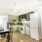 شقة Sea View Penthouse With Roof Garden