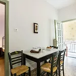Sea View Penthouse With Roof Garden خانيا