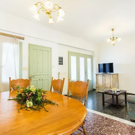 Sea View Penthouse With Roof Garden